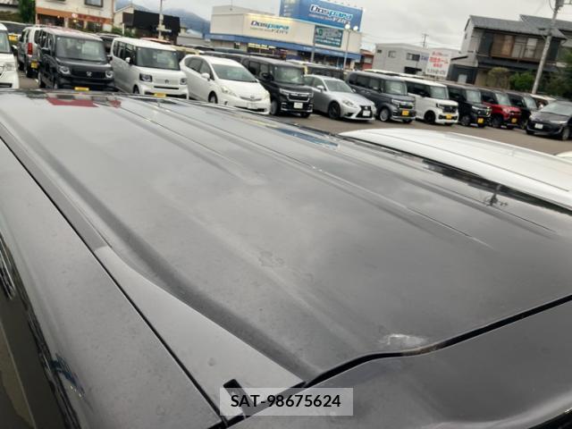 Honda e 2010-06 8328896-11