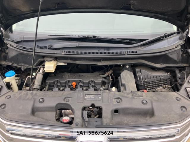 Honda e 2010-06 8328896-15