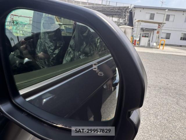 Honda e 2026-07 8329431-10