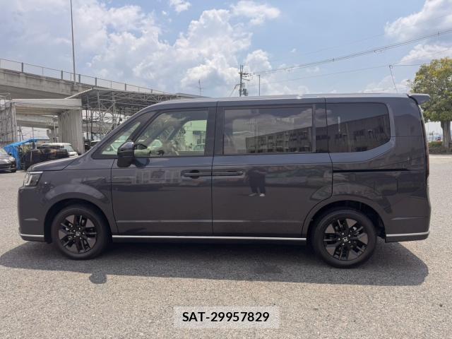Honda e 2026-07 8329431-16