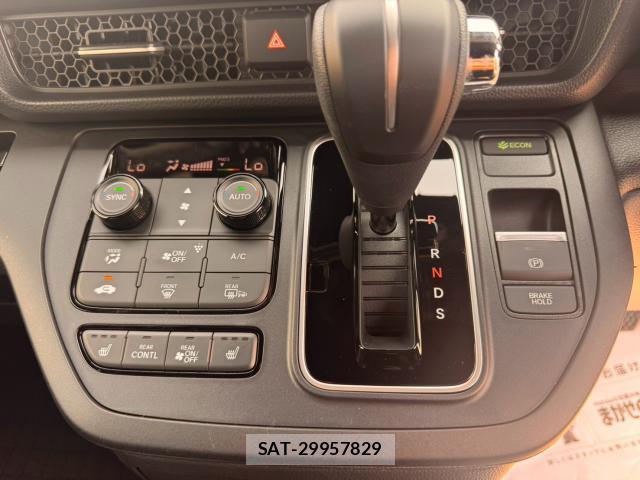 Honda e 2026-07 8329431-6