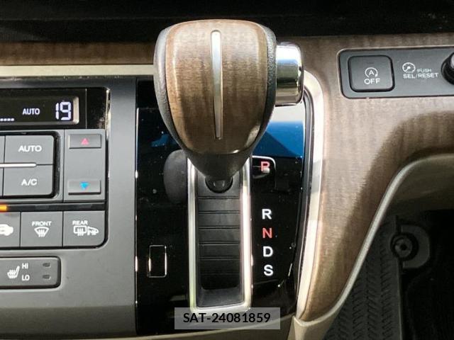 Honda e 2016-07 8330562-16