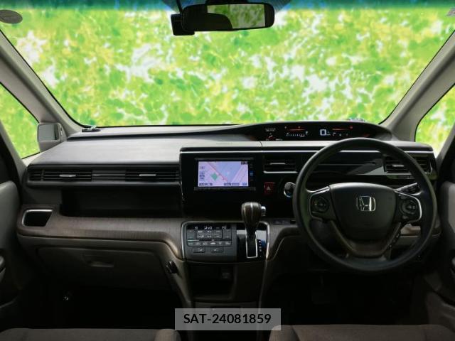 Honda e 2016-07 8330562-3