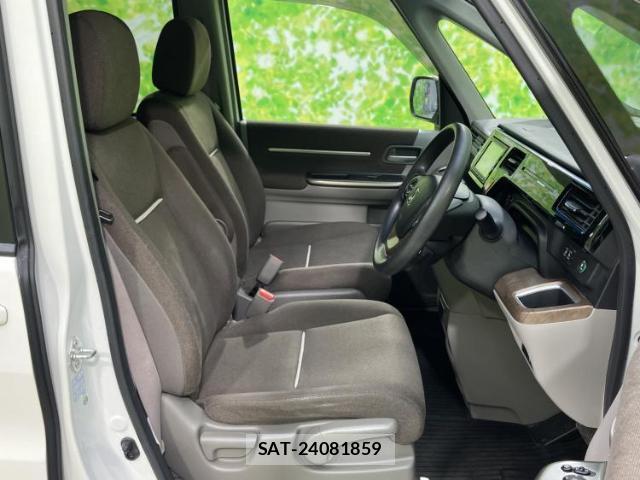 Honda e 2016-07 8330562-4