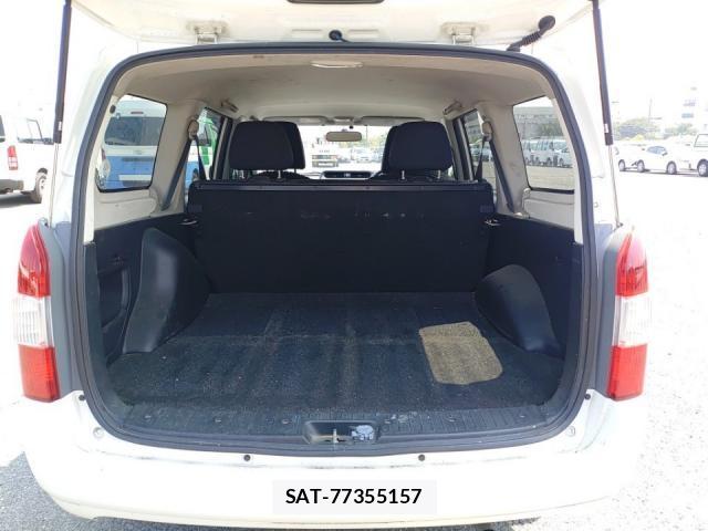 Toyota SUCCEED 2015-07 8328315-5