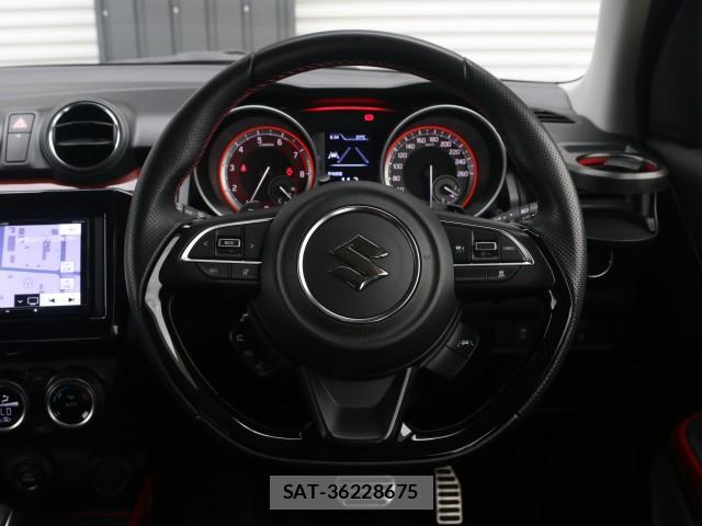 Suzuki SWIFT 2021-02 8328033-17