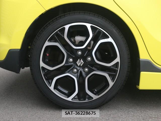 Suzuki SWIFT 2021-02 8328033-19