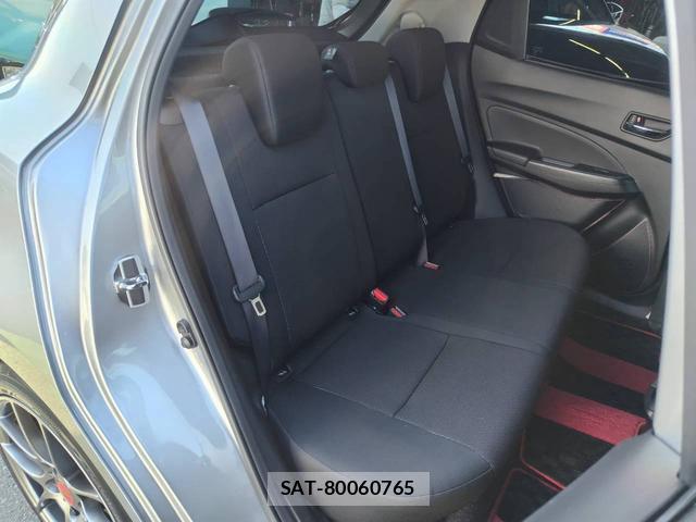 Suzuki SWIFT 2019-10 8330210-11