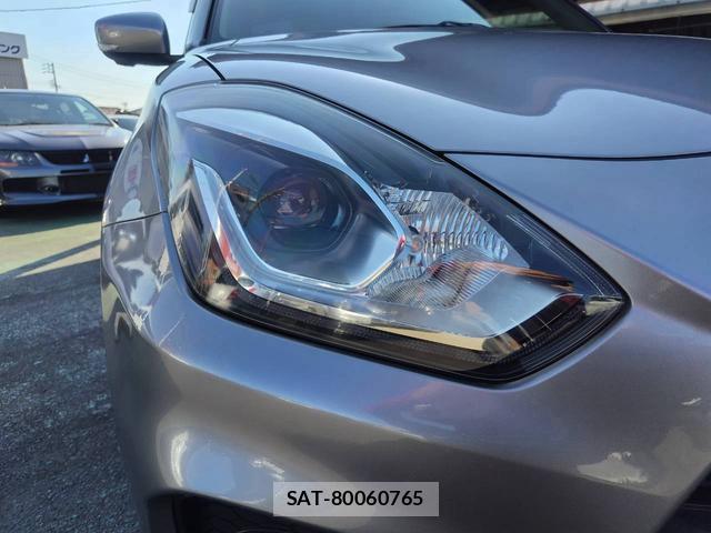 Suzuki SWIFT 2019-10 8330210-19
