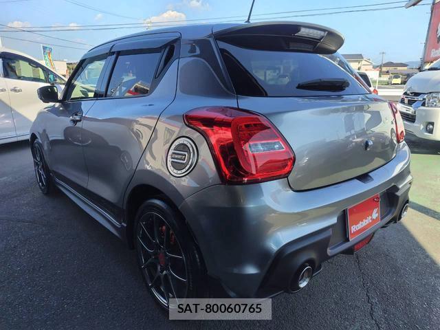 Suzuki SWIFT 2019-10 8330210-6