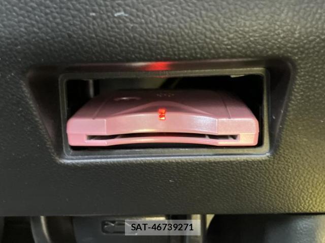 Suzuki SWIFT 2021-08 8330491-17
