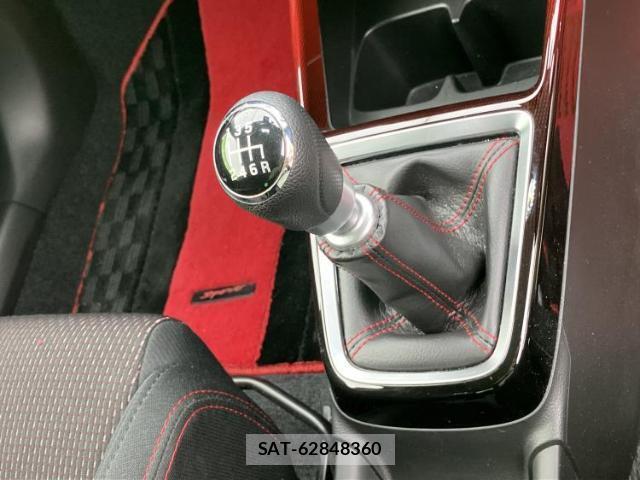 Suzuki SWIFT 2018-05 8330556-17