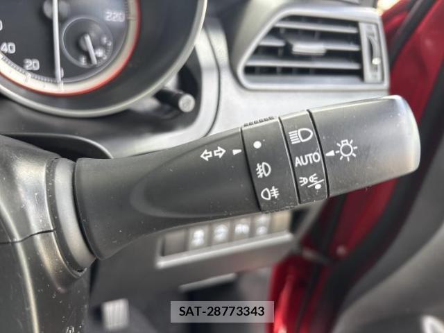 Suzuki SWIFT 2023-07 8328066-16