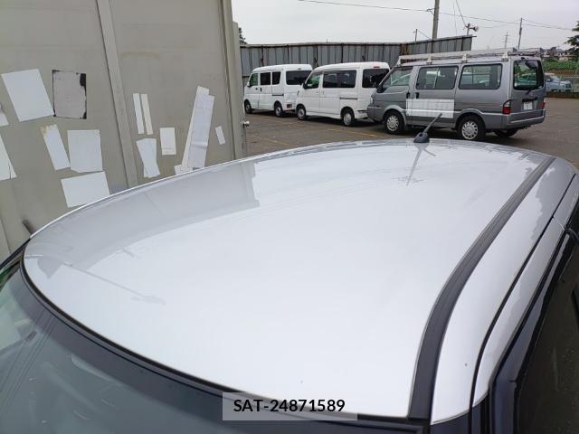 Suzuki SWIFT 2017-07 8328228-6