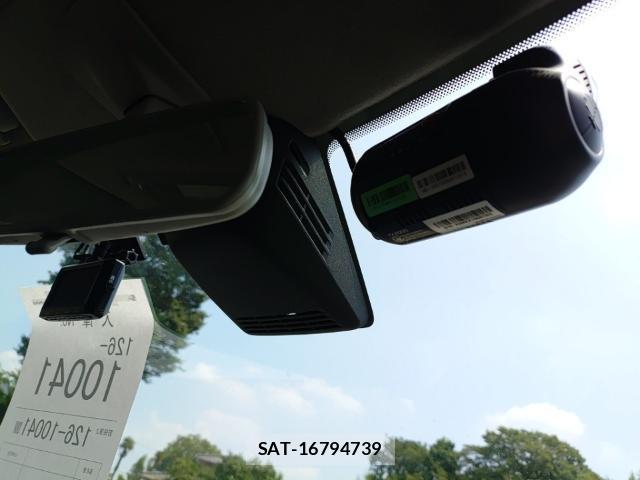 Suzuki SWIFT 2019-07 8328235-16