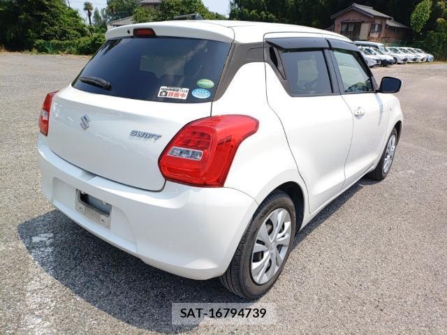 Suzuki SWIFT 2019-07 8328235-4
