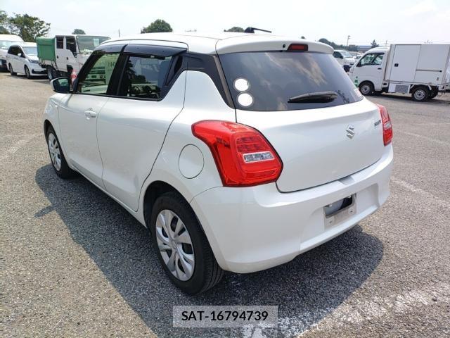 Suzuki SWIFT 2019-07 8328235-5