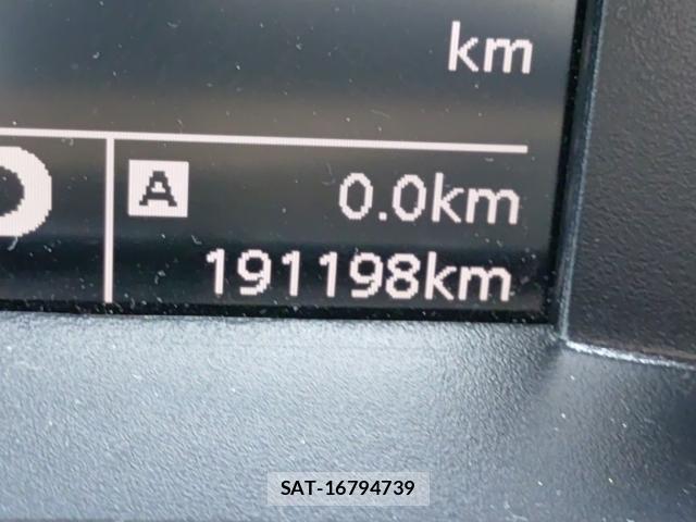 Suzuki SWIFT 2019-07 8328235-9