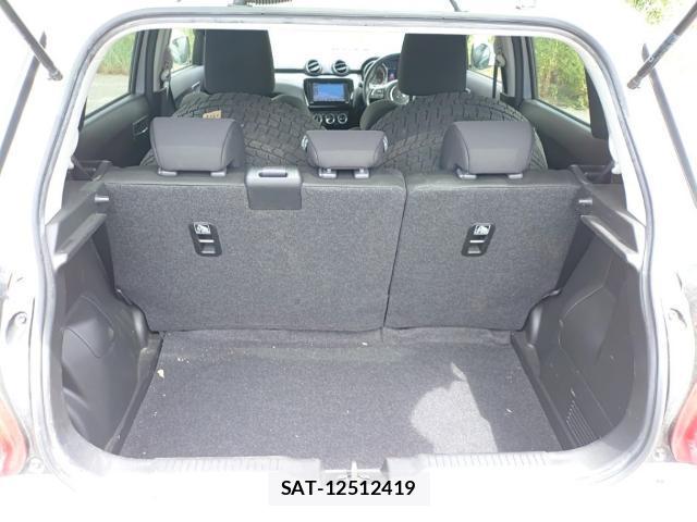 Suzuki SWIFT 2021-07 8328353-7