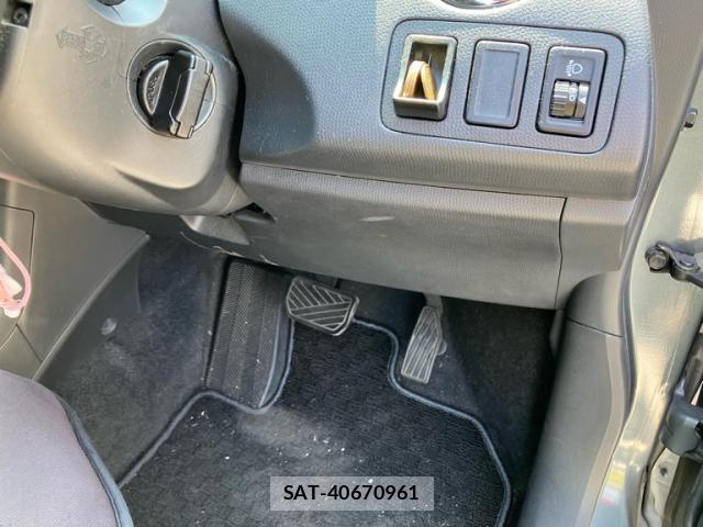 Suzuki SWIFT 2009-06 8328940-18