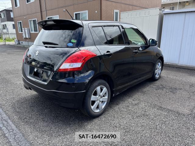 Suzuki SWIFT 2013-10 8329571-2