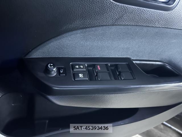 Suzuki SWIFT 2014-04 8330145-14