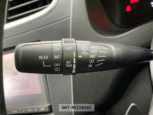 Suzuki SWIFT 2016-04 8330642-15