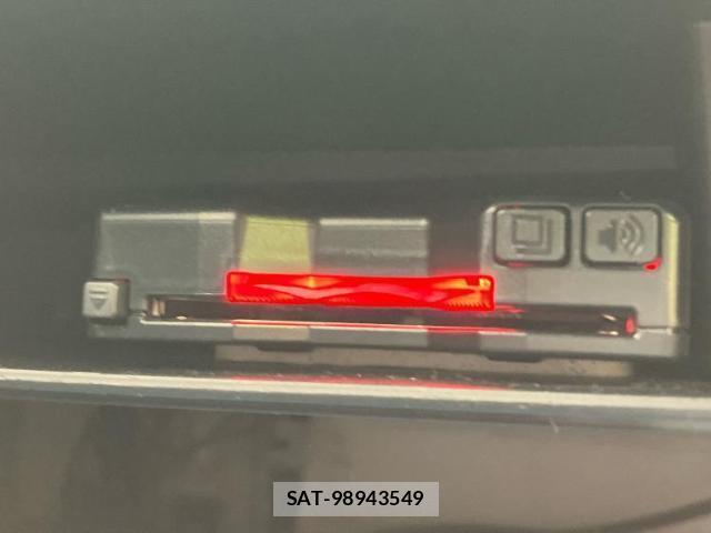 Daihatsu TAFT 2021-05 8330416-17