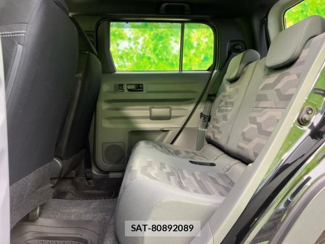 Daihatsu TAFT 2022-01 8330493-6