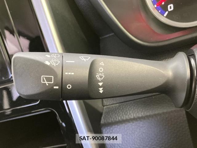 Toyota TANK 2018-08 8328139-16