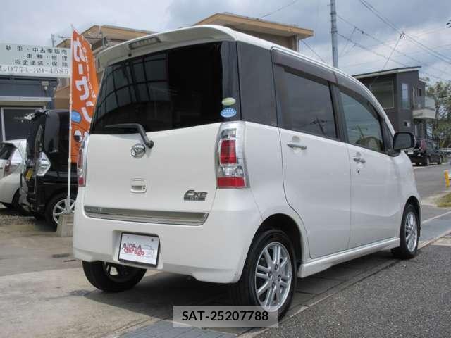 Daihatsu TANTO EXE 2010-06 8328728-1