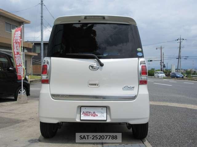 Daihatsu TANTO EXE 2010-06 8328728-12