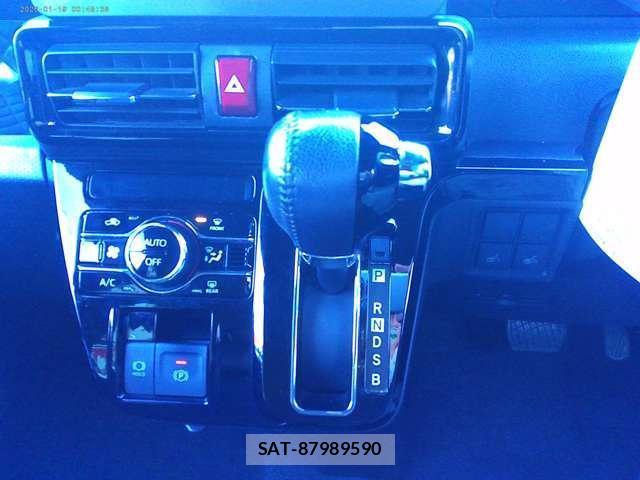 Daihatsu TANTO 2022-02 8328053-12