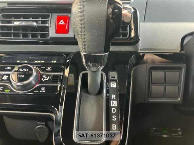 Daihatsu TANTO 2020-02 8328146-17