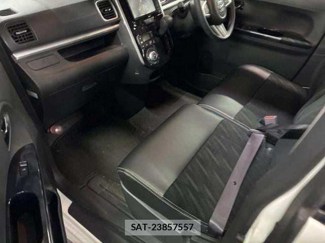 Daihatsu TANTO 2016-10 8328597-12