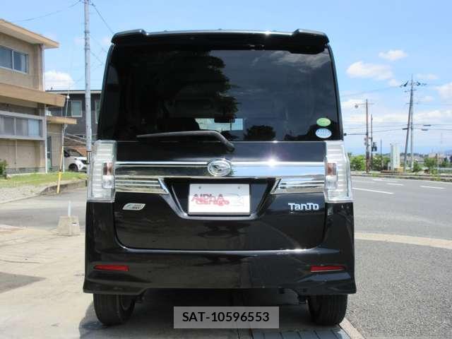 Daihatsu TANTO 2014-07 8328722-11