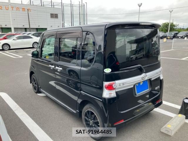 Daihatsu TANTO 2010-12 8328887-13