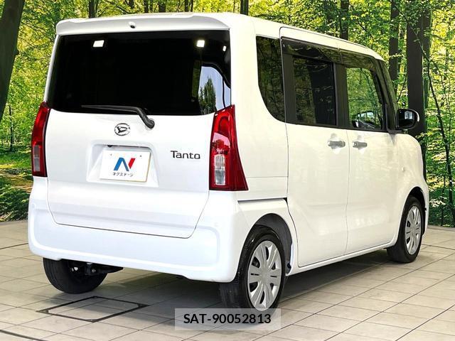Daihatsu TANTO 2023-10 8329008-16
