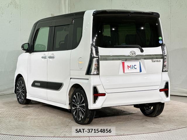 Daihatsu TANTO 2020-11 8329515-16
