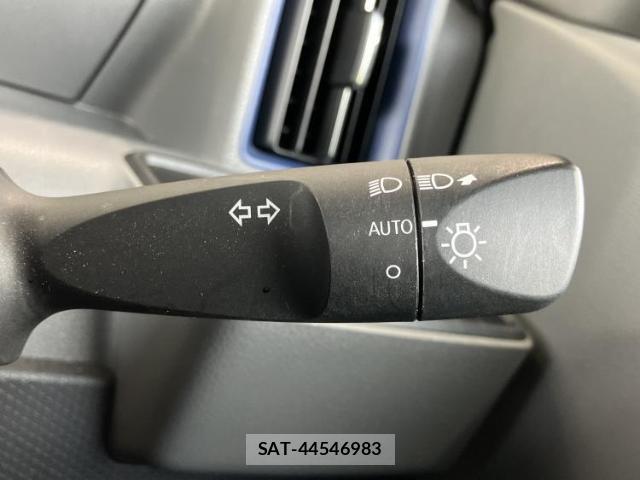 Daihatsu TANTO 2019-11 8329810-15