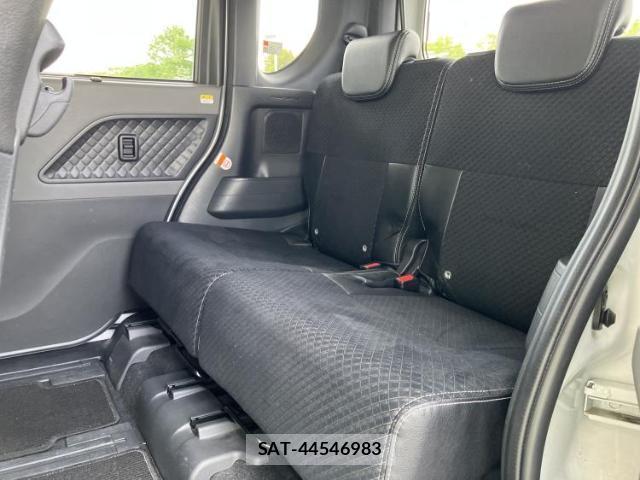 Daihatsu TANTO 2019-11 8329810-6