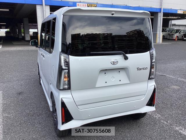 Daihatsu TANTO 2026-04 8329927-1