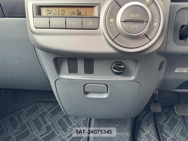 Daihatsu TANTO 2008-06 8329976-8