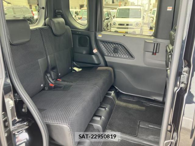 Daihatsu TANTO 2019-09 8330220-4