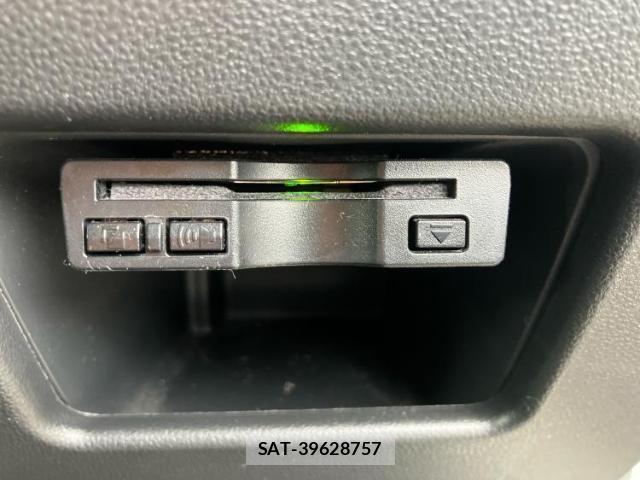 Daihatsu TANTO 2018-09 8330249-17