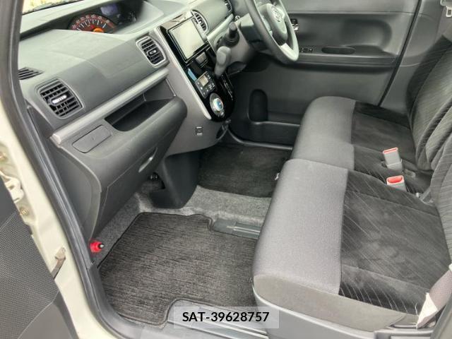 Daihatsu TANTO 2018-09 8330249-5