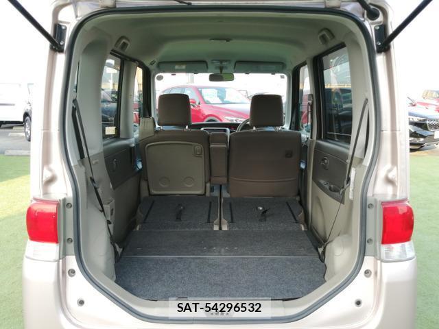 Daihatsu TANTO 2011-12 8330306-11