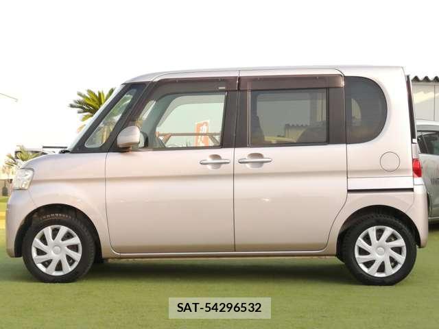 Daihatsu TANTO 2011-12 8330306-15