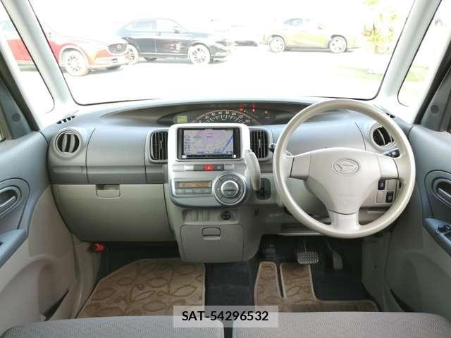 Daihatsu TANTO 2011-12 8330306-4