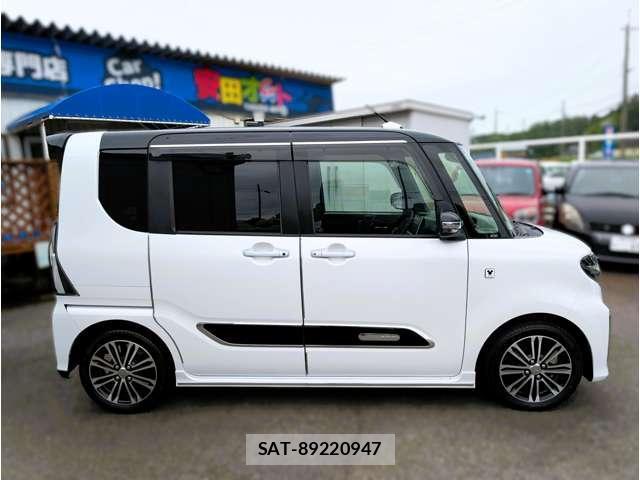 Daihatsu TANTO 2020-10 8330332-3